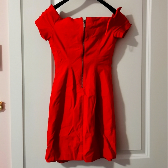 Guess red lace tie dress - Picture 2 of 3